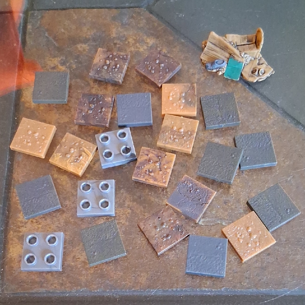 THE WALKING DEAD EXTRA TILES AND PRISON GATE TRASH PILE